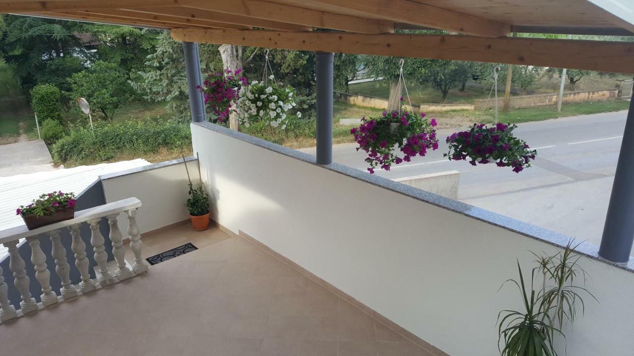 Apartman Ana Stinjan ภายนอก รูปภาพ