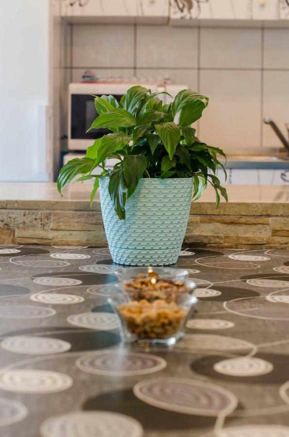 Apartman Ana Stinjan ภายนอก รูปภาพ